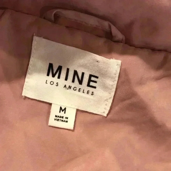 MINE light pink polyester lightweight jacket.  Size M. Full zipper close. - Picture 9 of 11